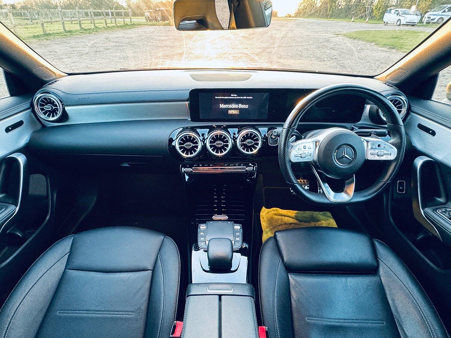 Mercedes Benz CLA