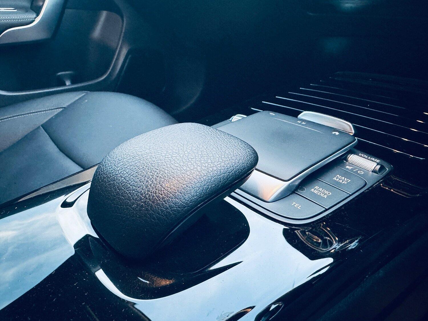 Mercedes Benz CLA