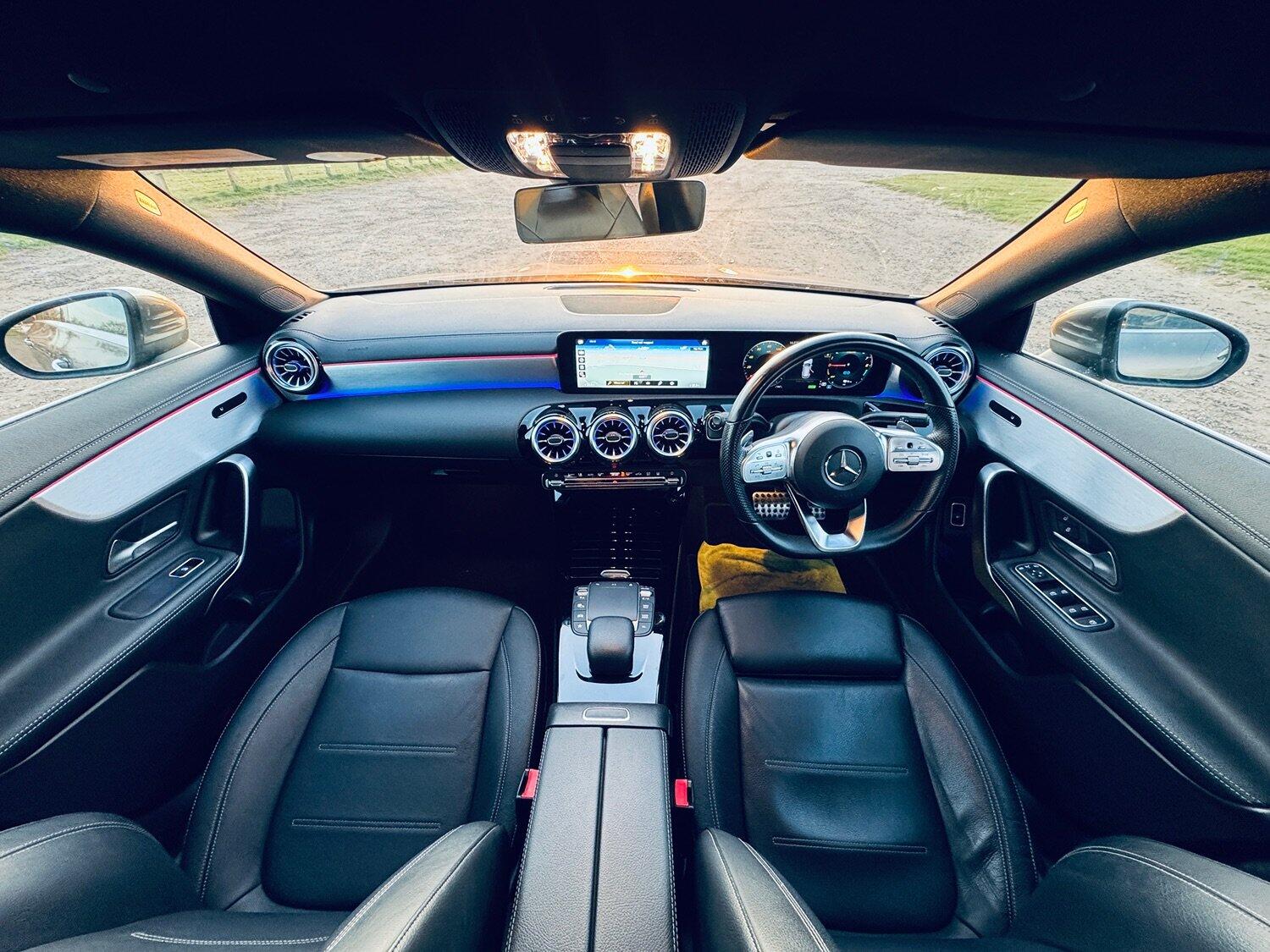 Mercedes Benz CLA