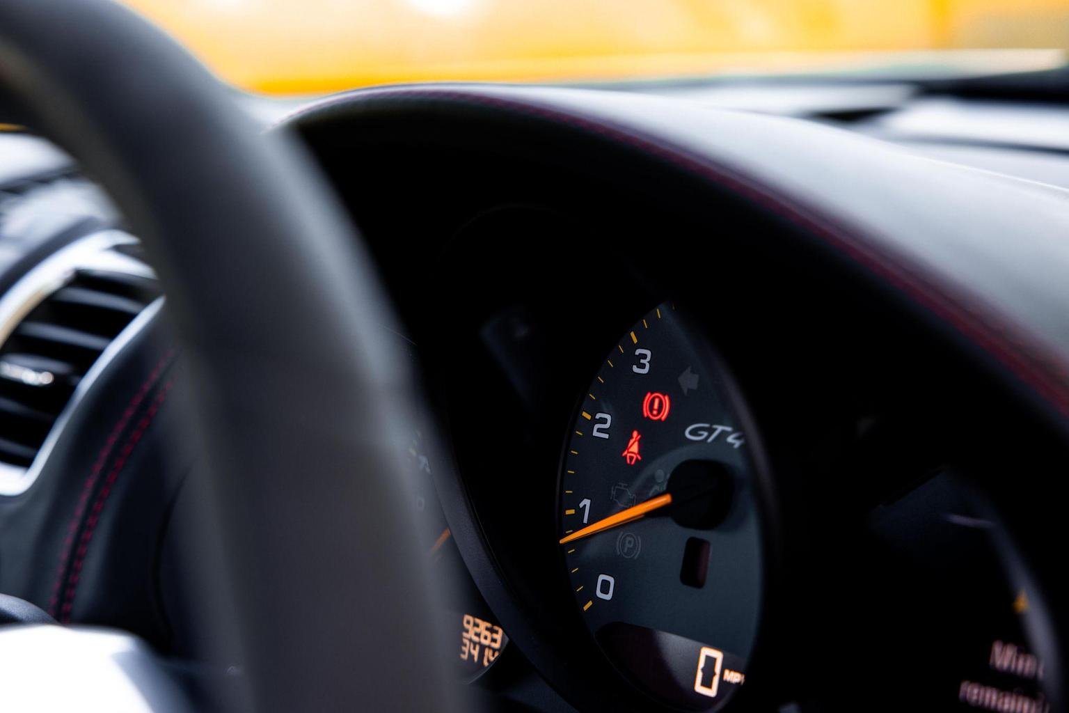 Porsche Cayman