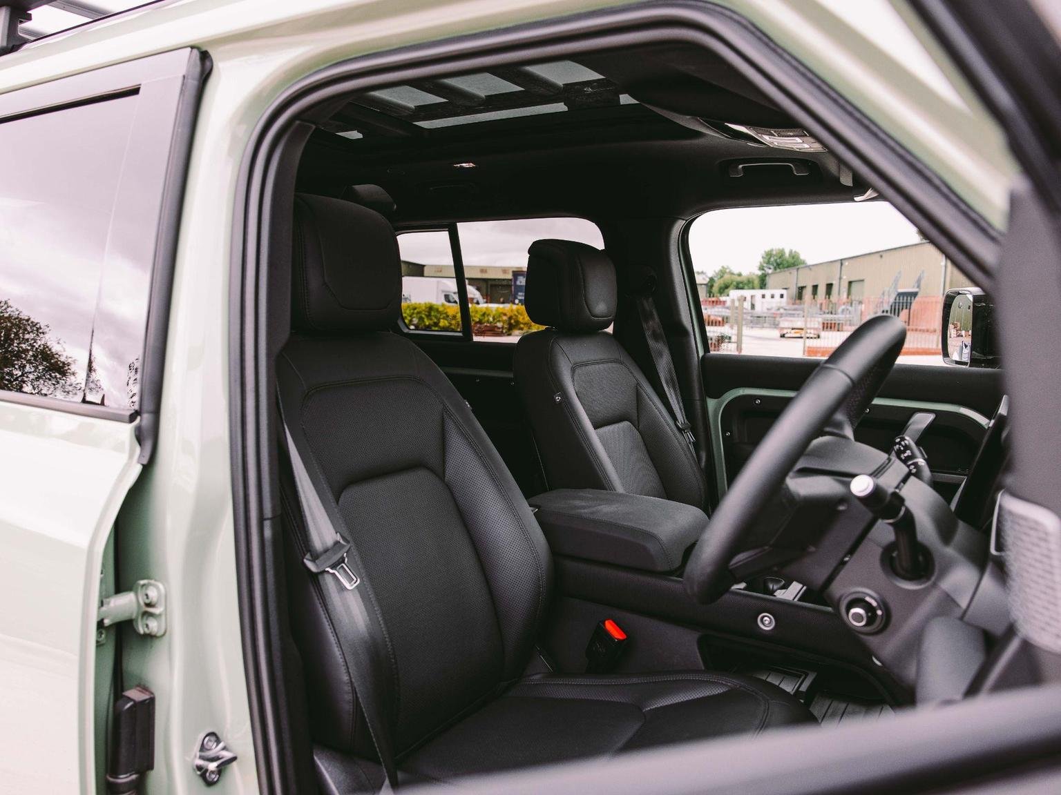 Land Rover 110