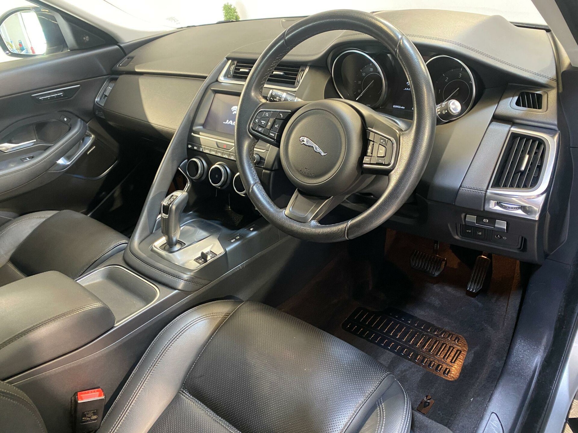 Jaguar E Pace