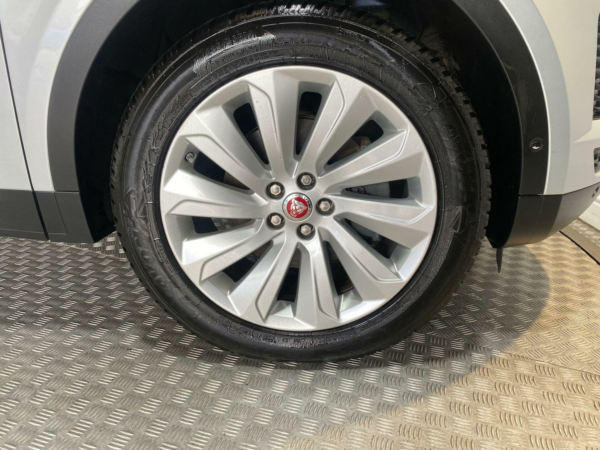 Jaguar E Pace