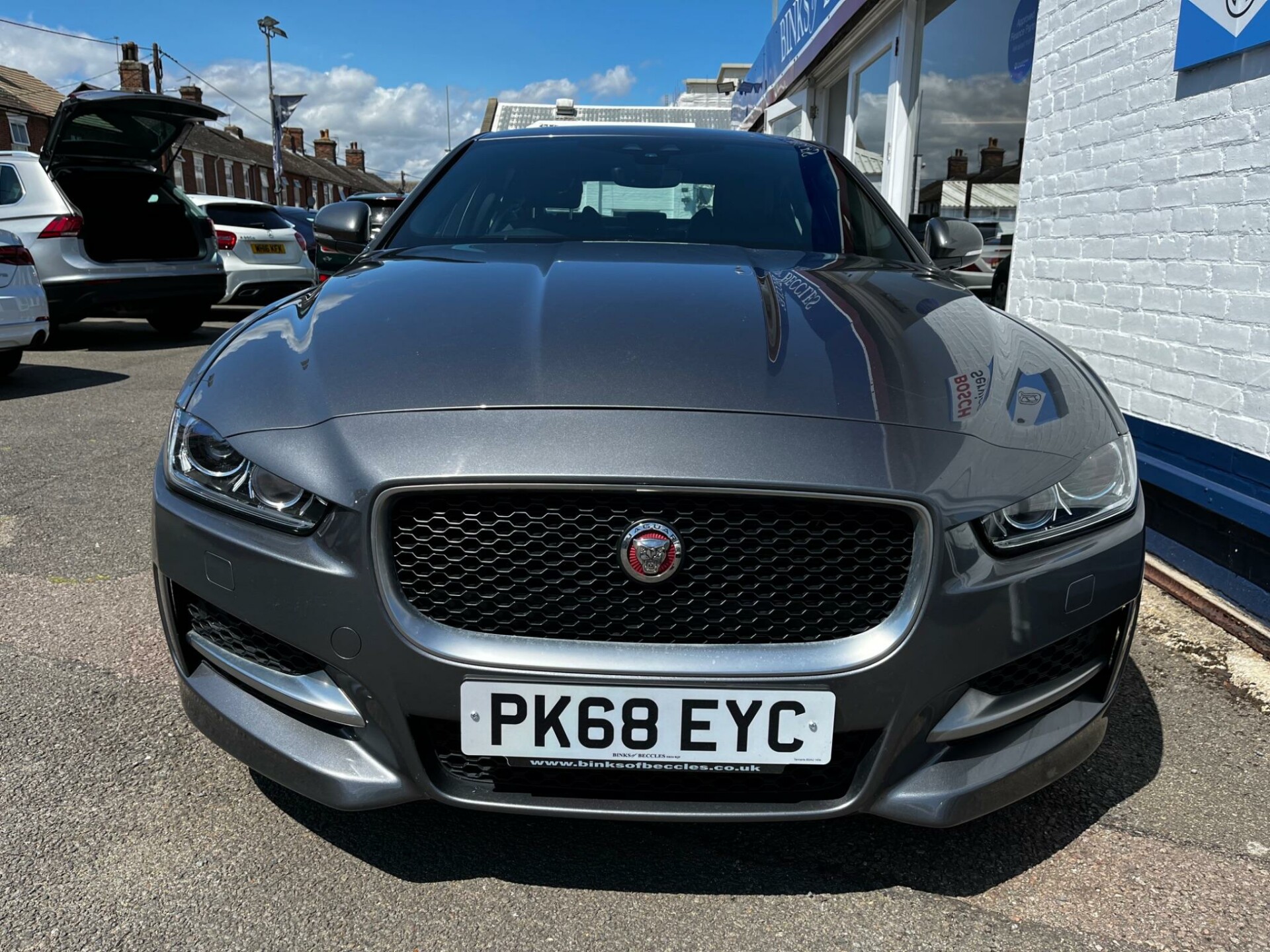 Jaguar XE
