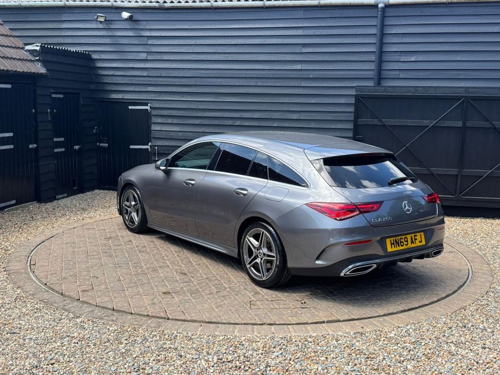 Mercedes Benz CLA