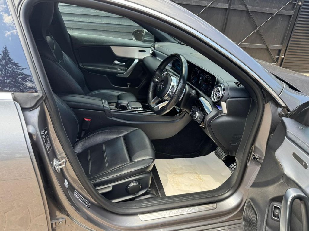 Mercedes Benz CLA
