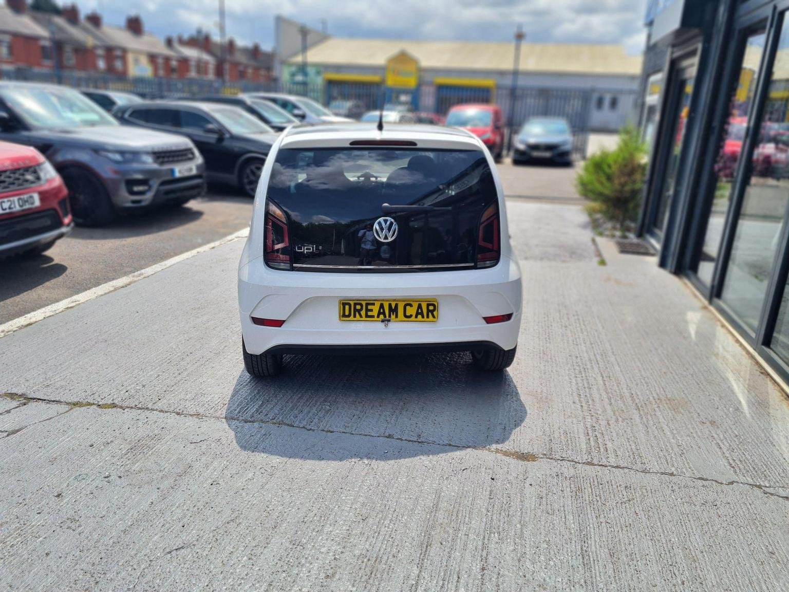 Volkswagen UP