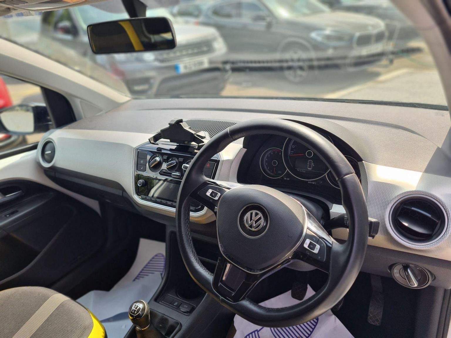 Volkswagen UP