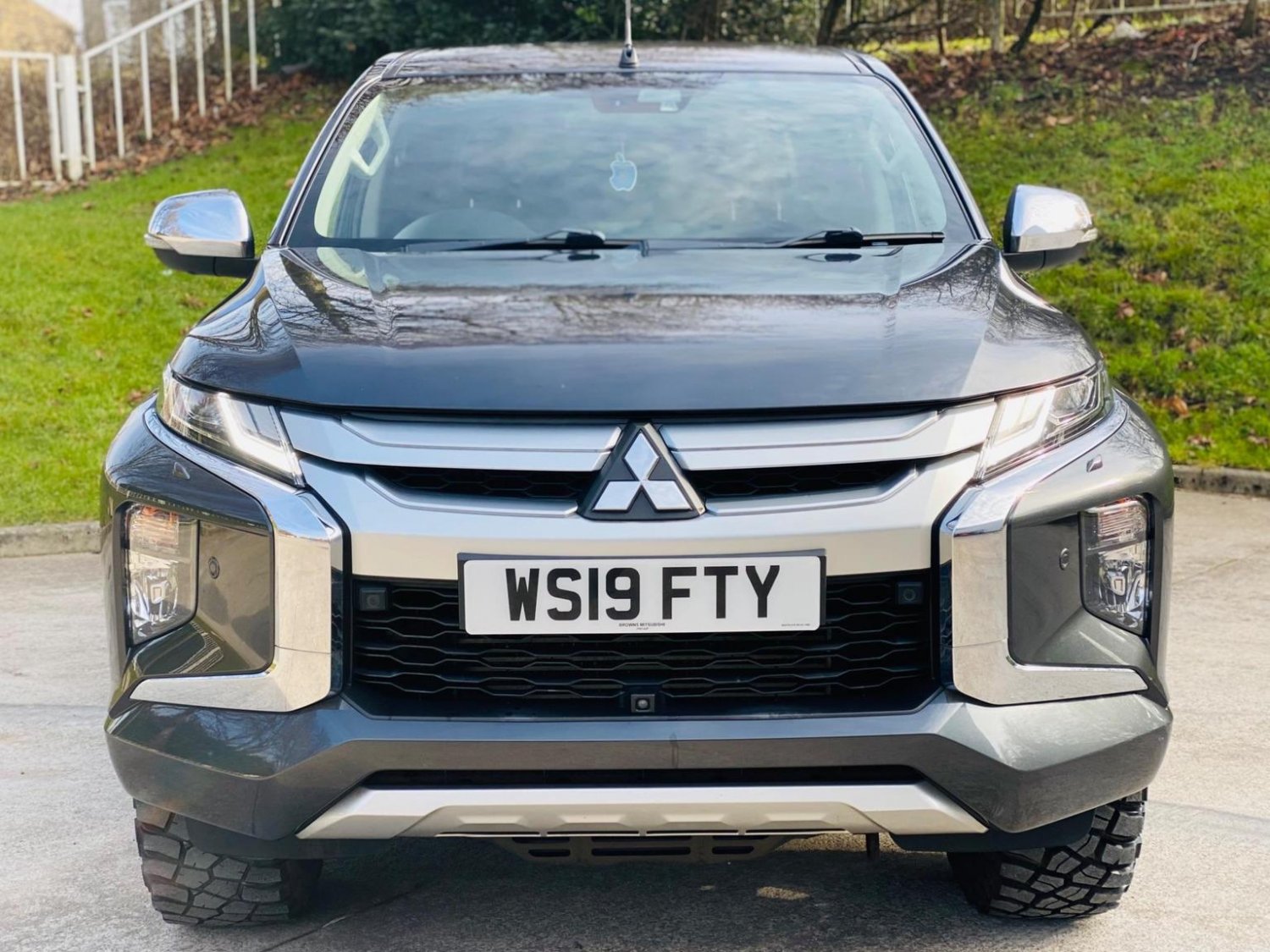 Mitsubishi L200