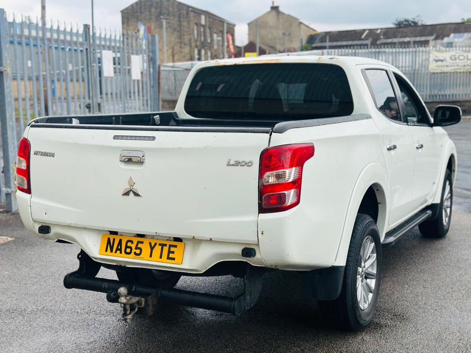 Mitsubishi L200