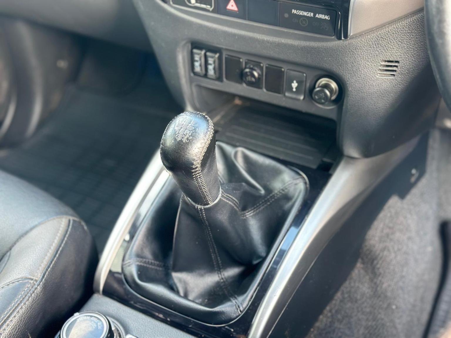 Mitsubishi L200