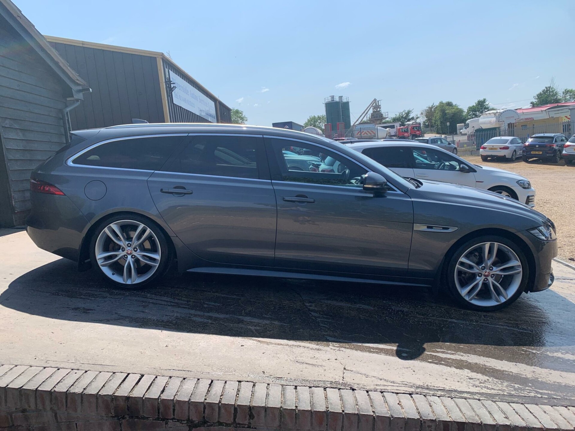 Jaguar XF