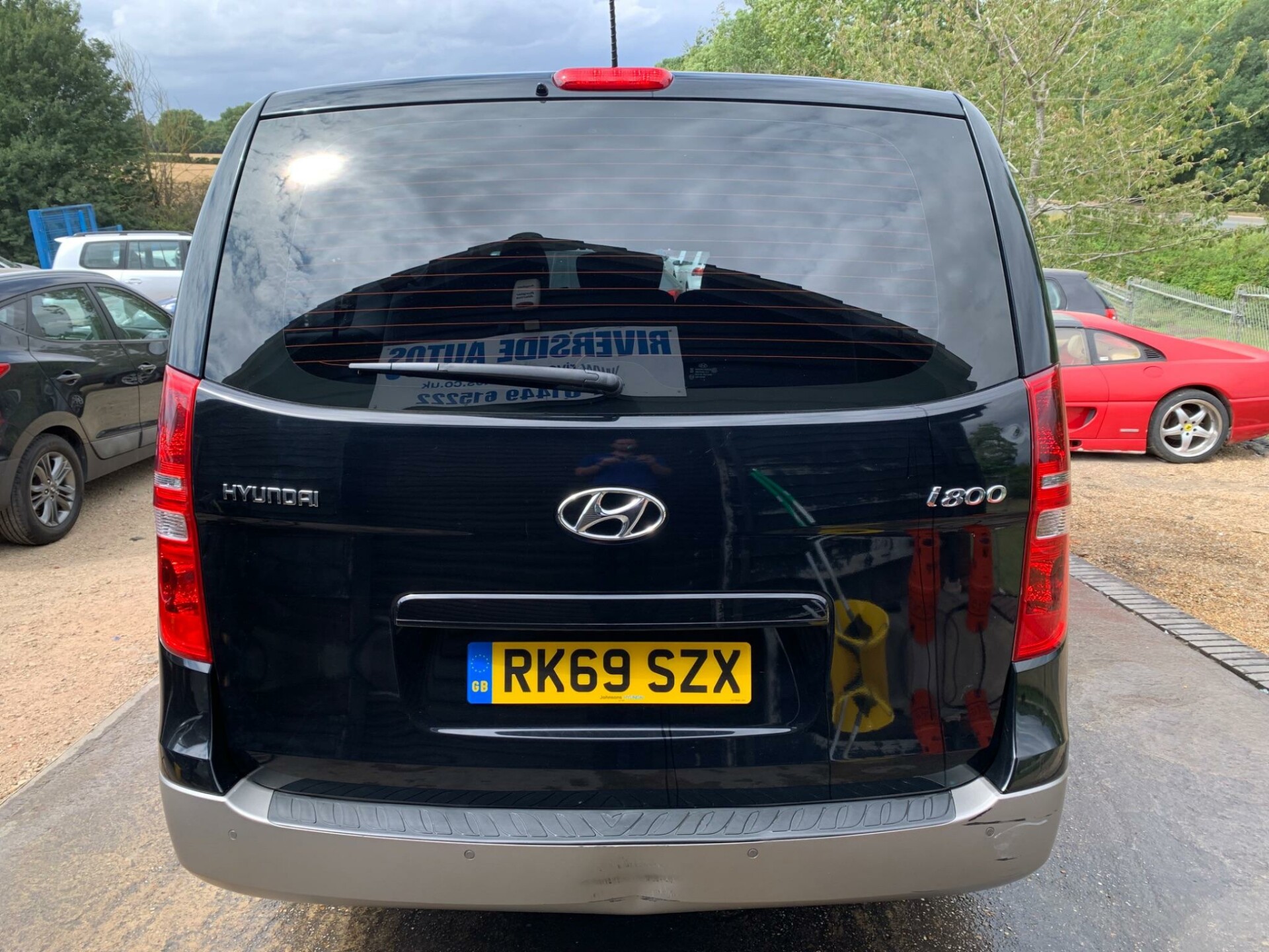 Hyundai i800