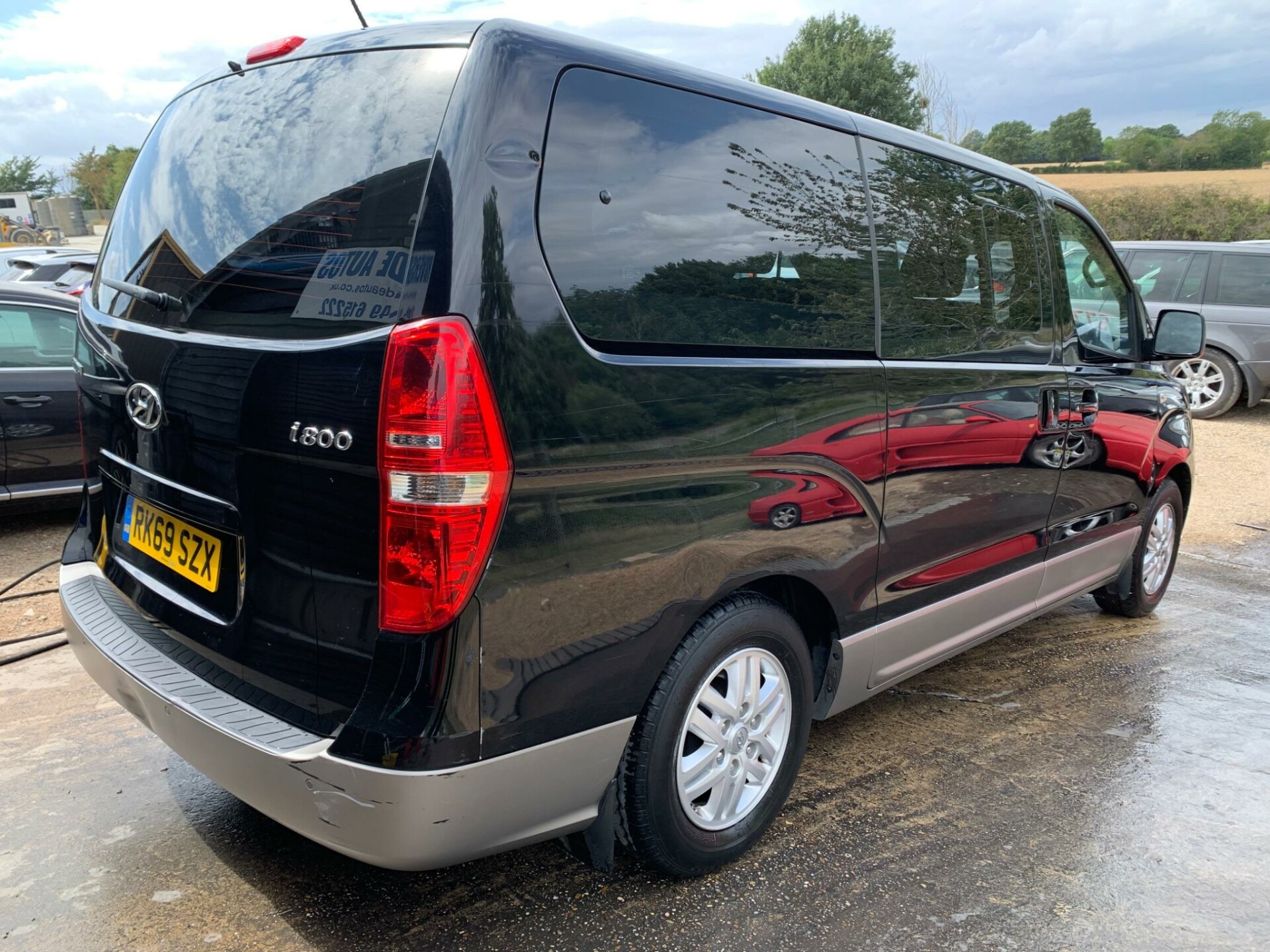 Hyundai i800