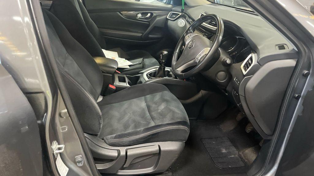Nissan X Trail