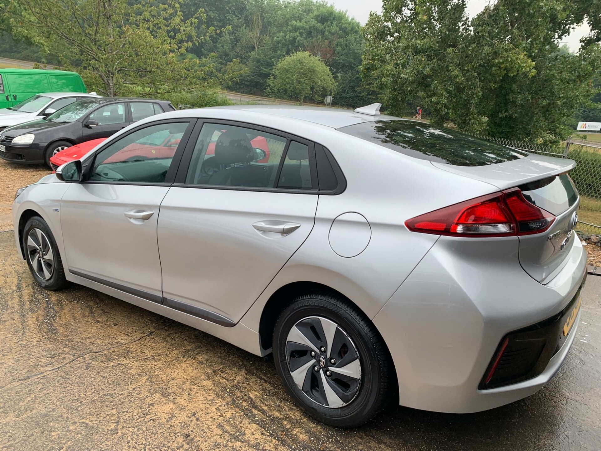 Hyundai IONIQ