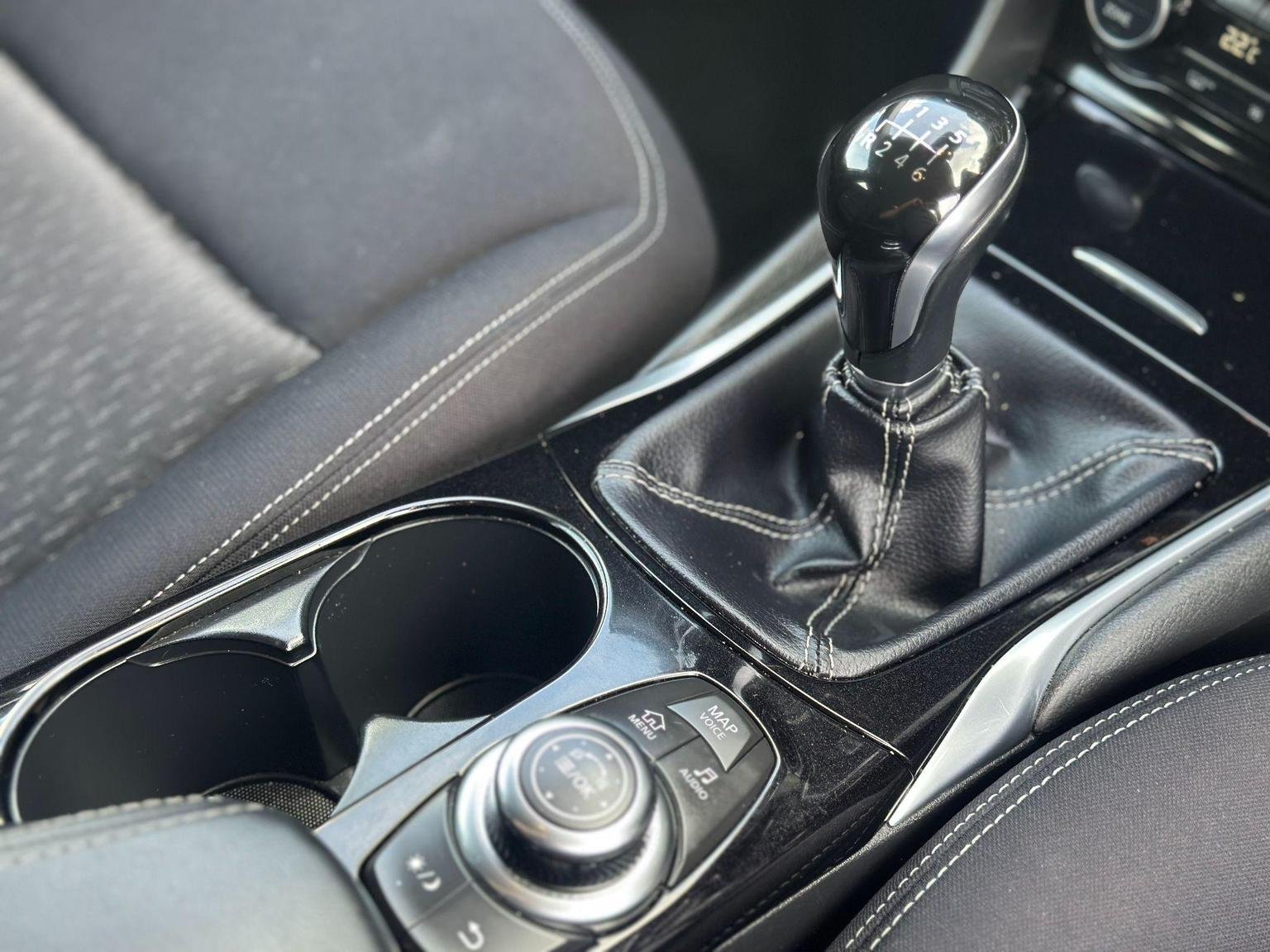 Infiniti Q30