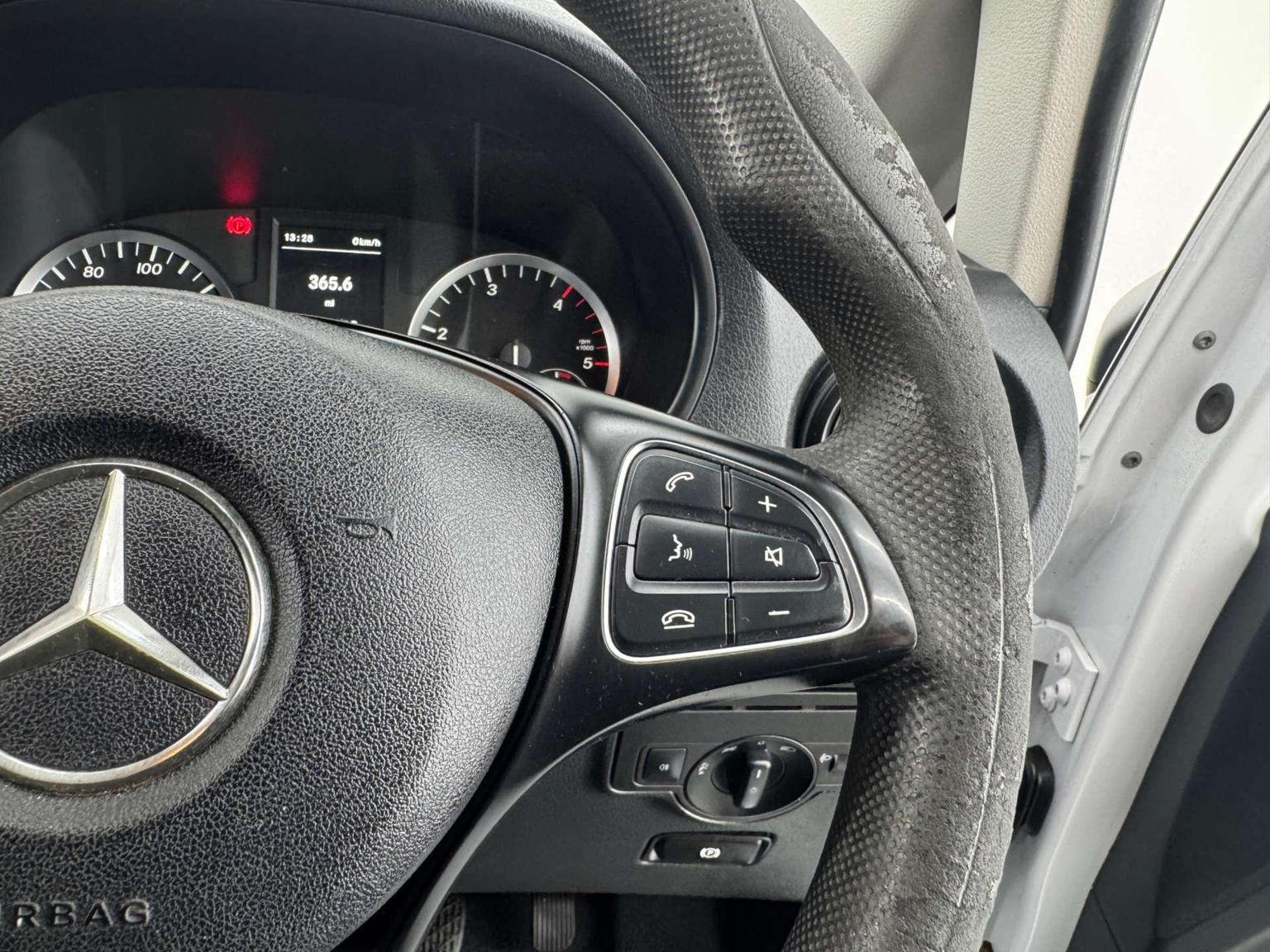Mercedes Benz Vito