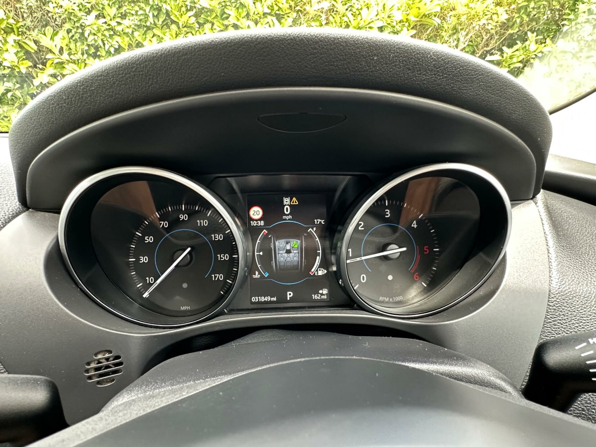 Jaguar F Pace