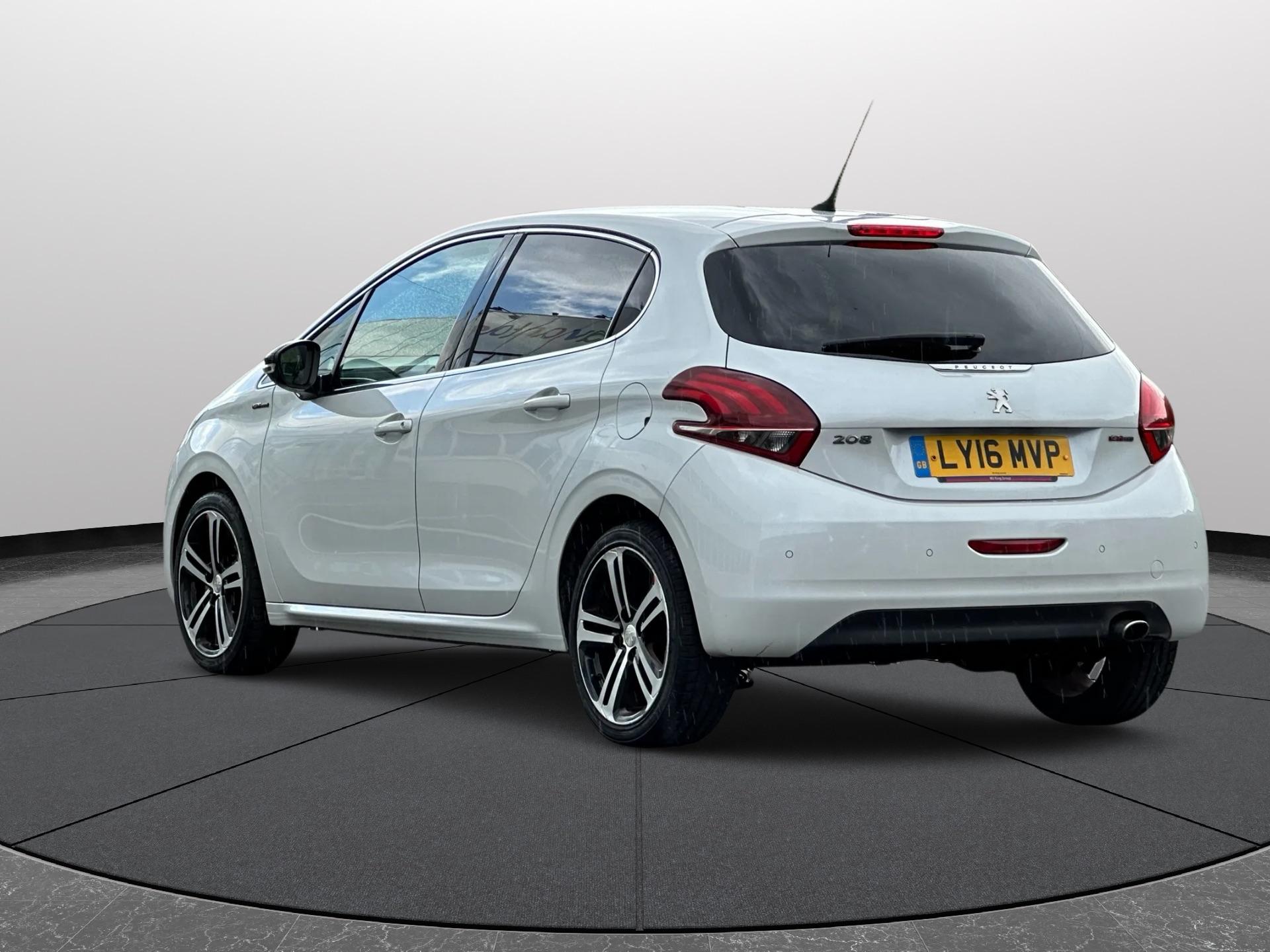 Peugeot 208