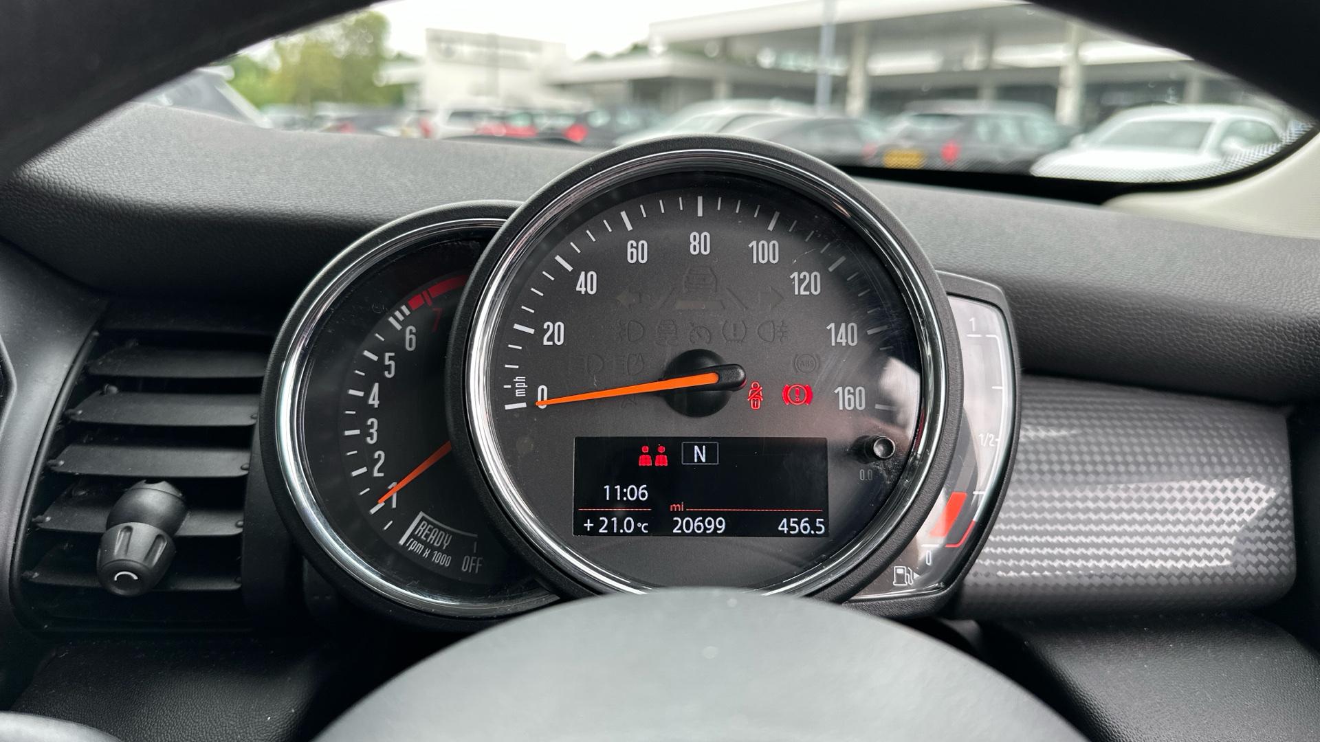 MINI Hatch