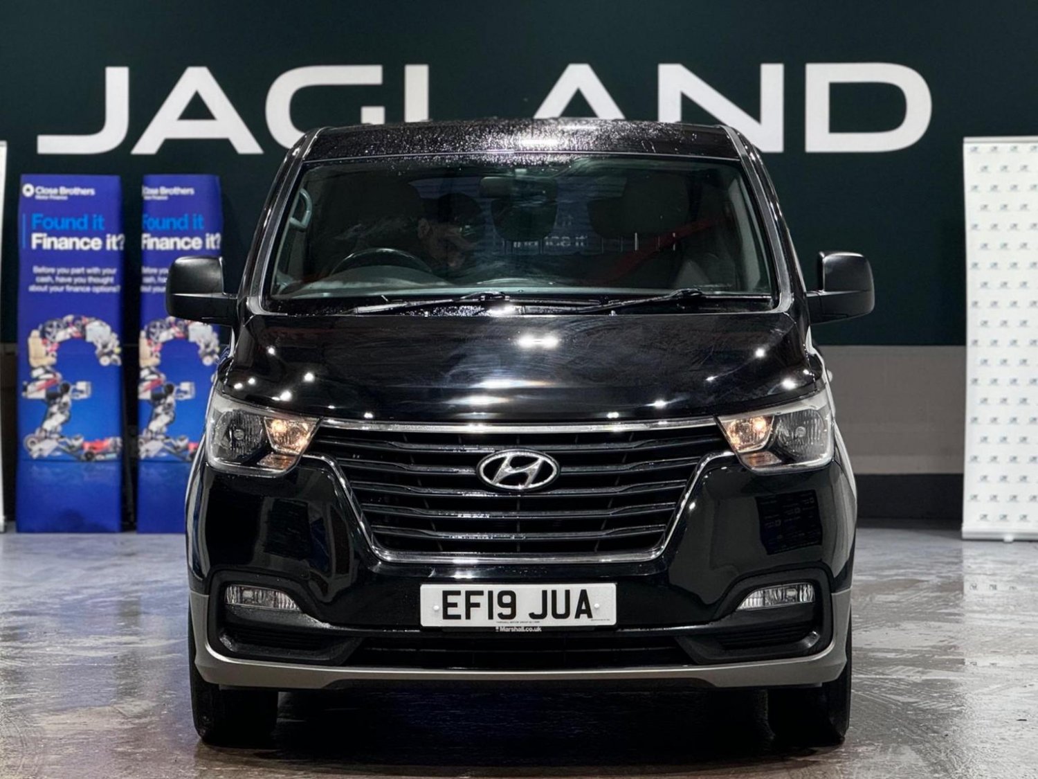 Hyundai i800