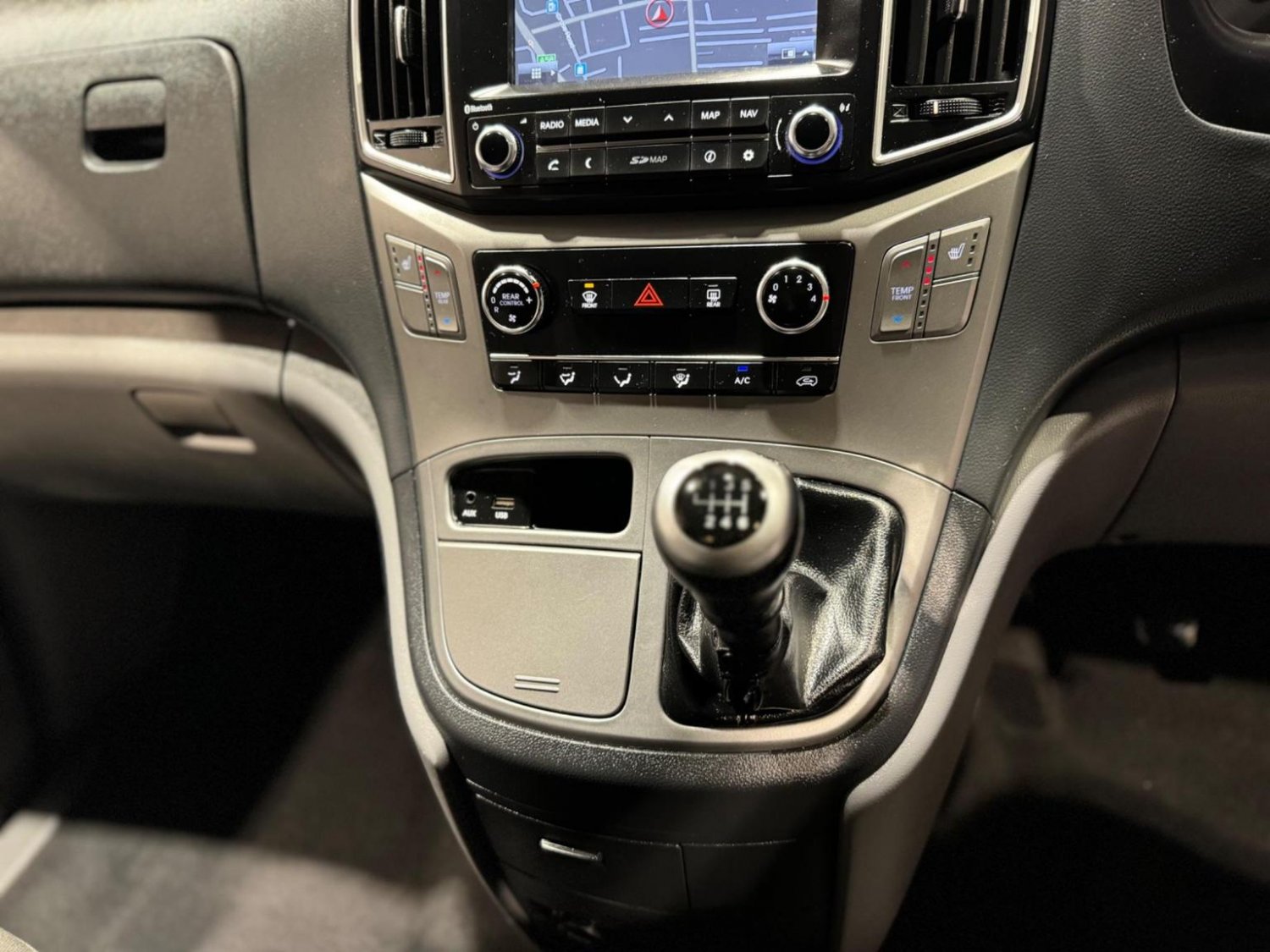 Hyundai i800