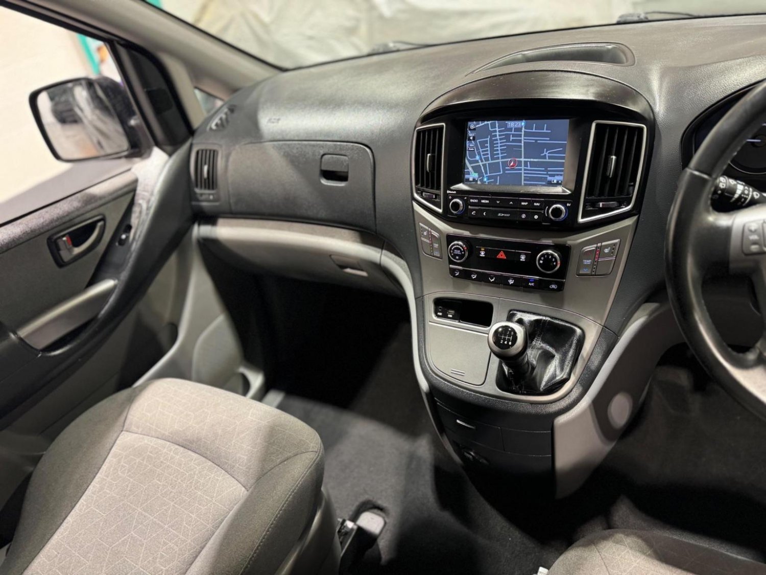 Hyundai i800