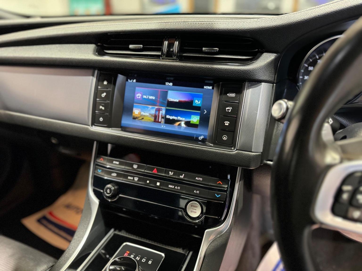 Jaguar XF