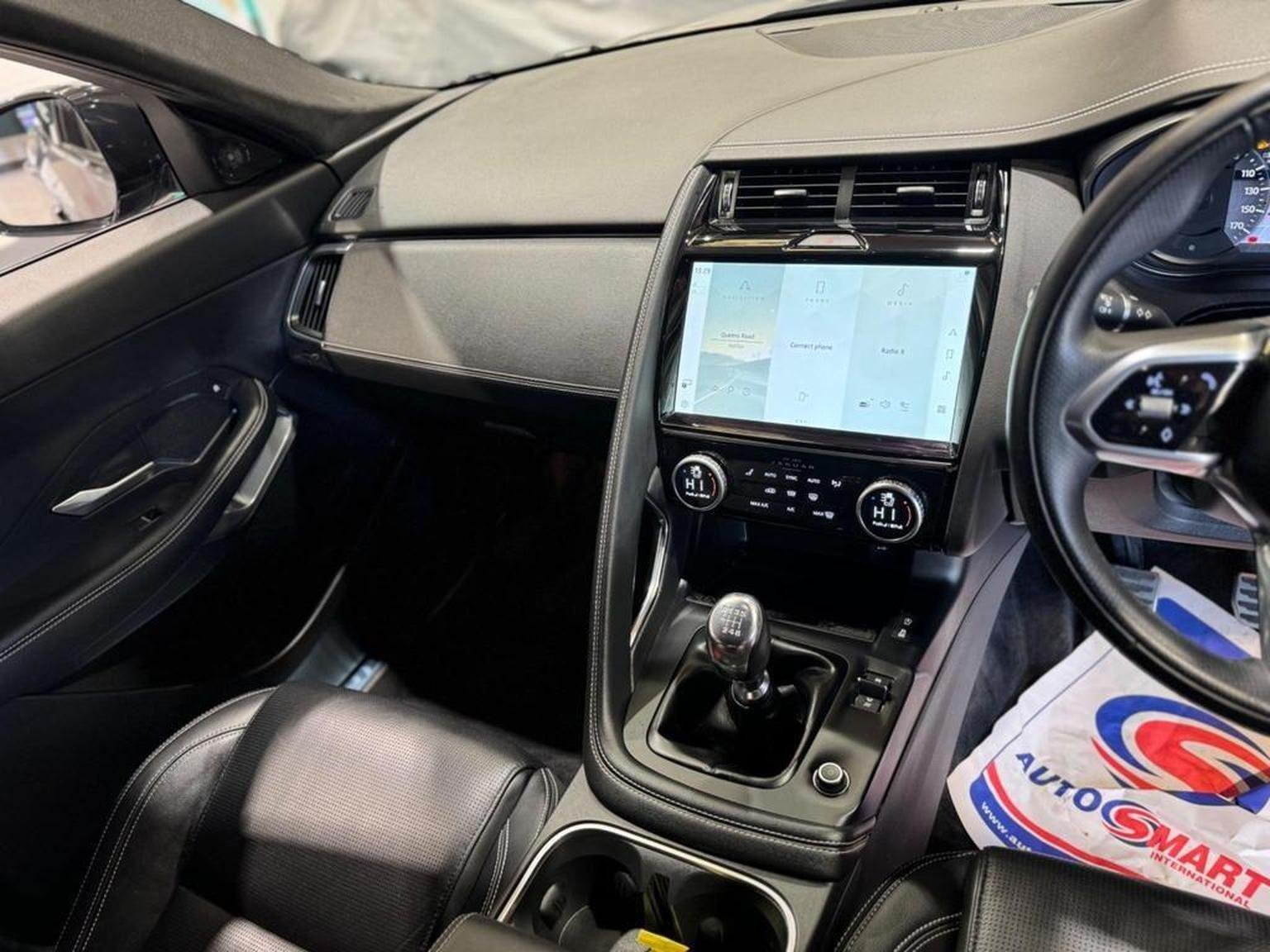 Jaguar E Pace