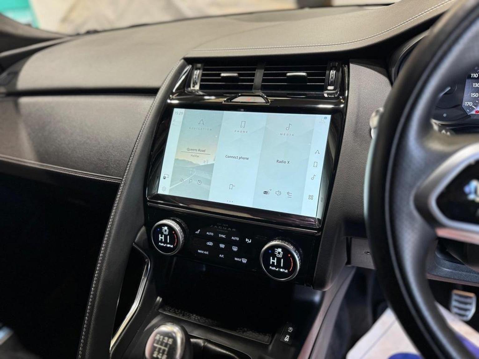 Jaguar E Pace