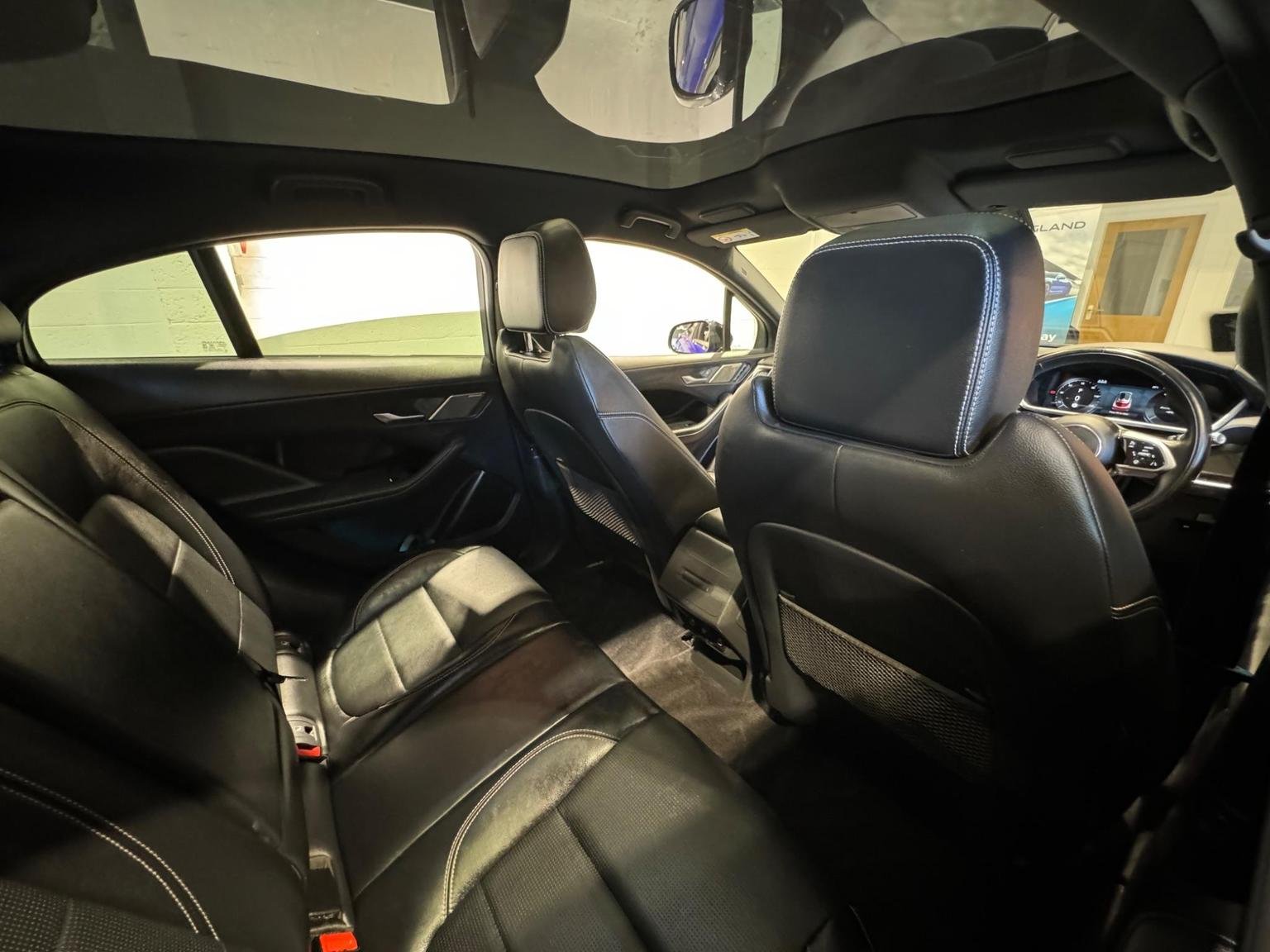 Jaguar I Pace