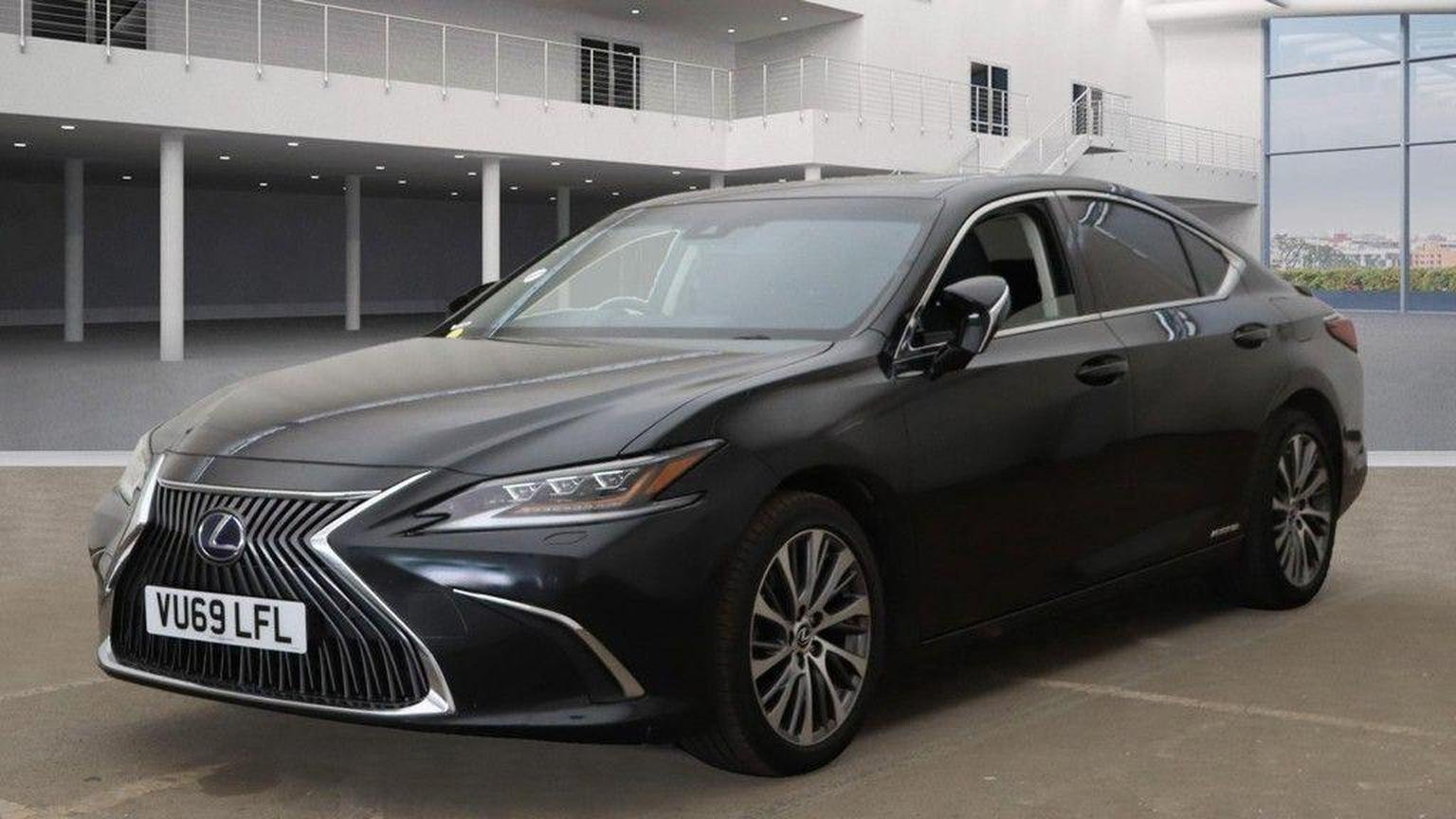 Lexus ES