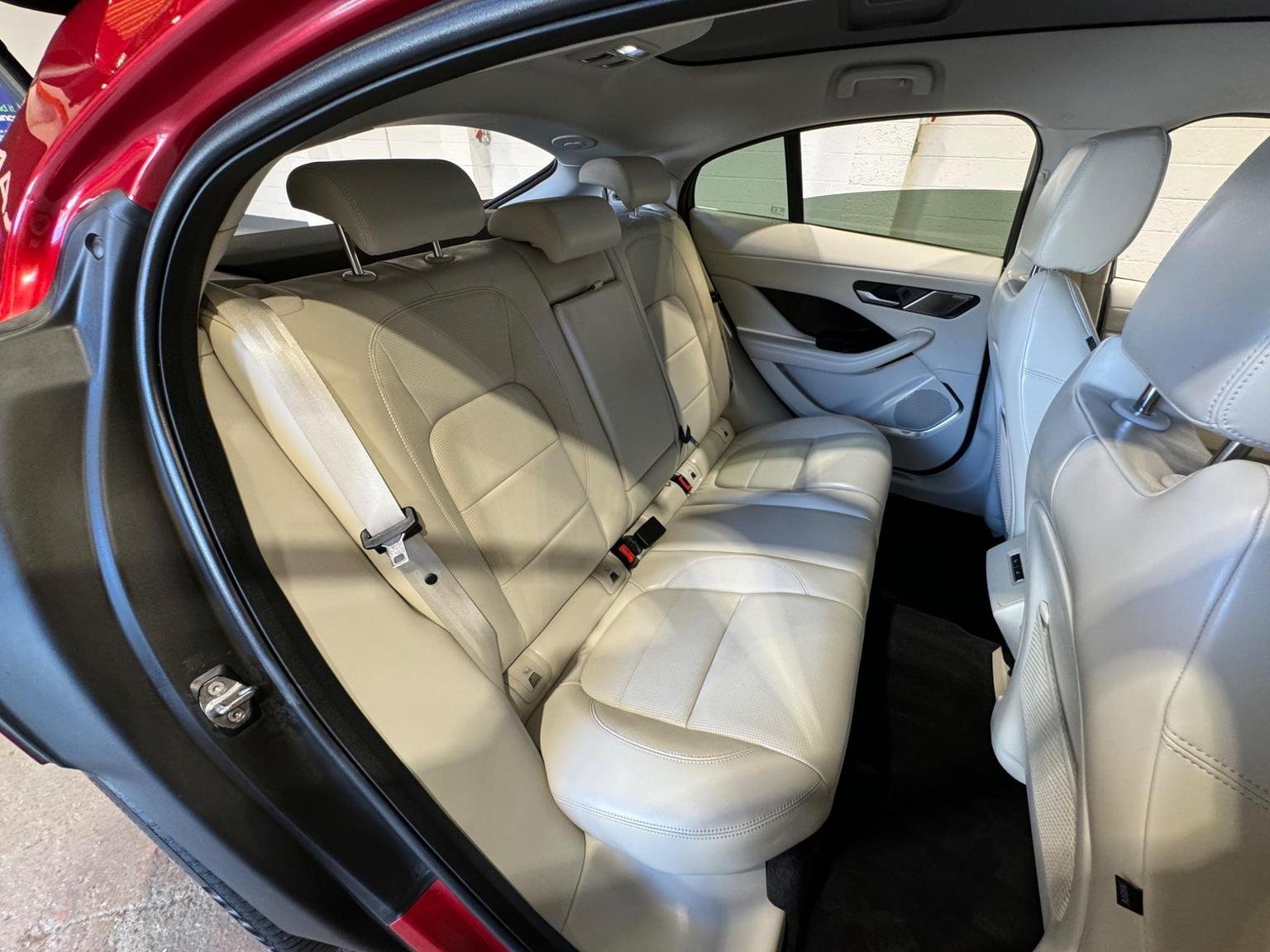 Jaguar I Pace