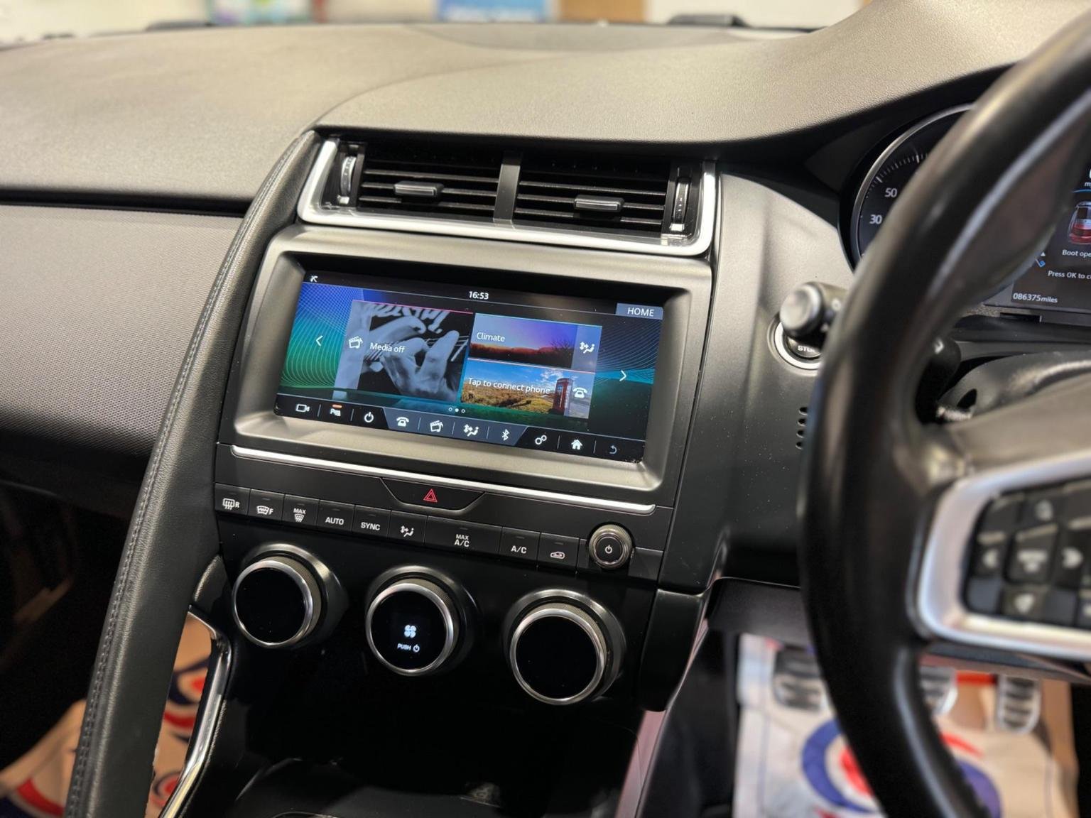 Jaguar E Pace