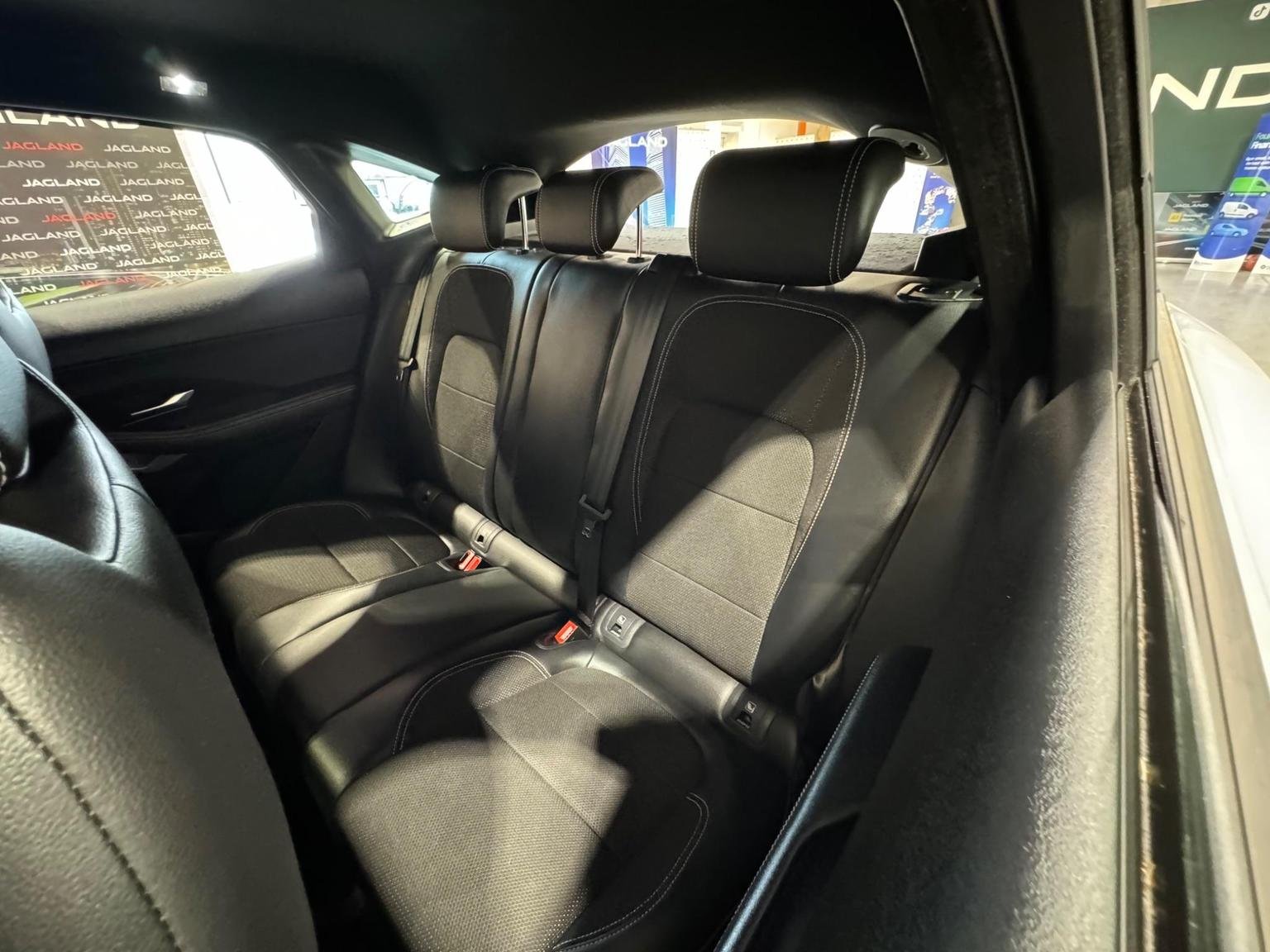 Jaguar E Pace
