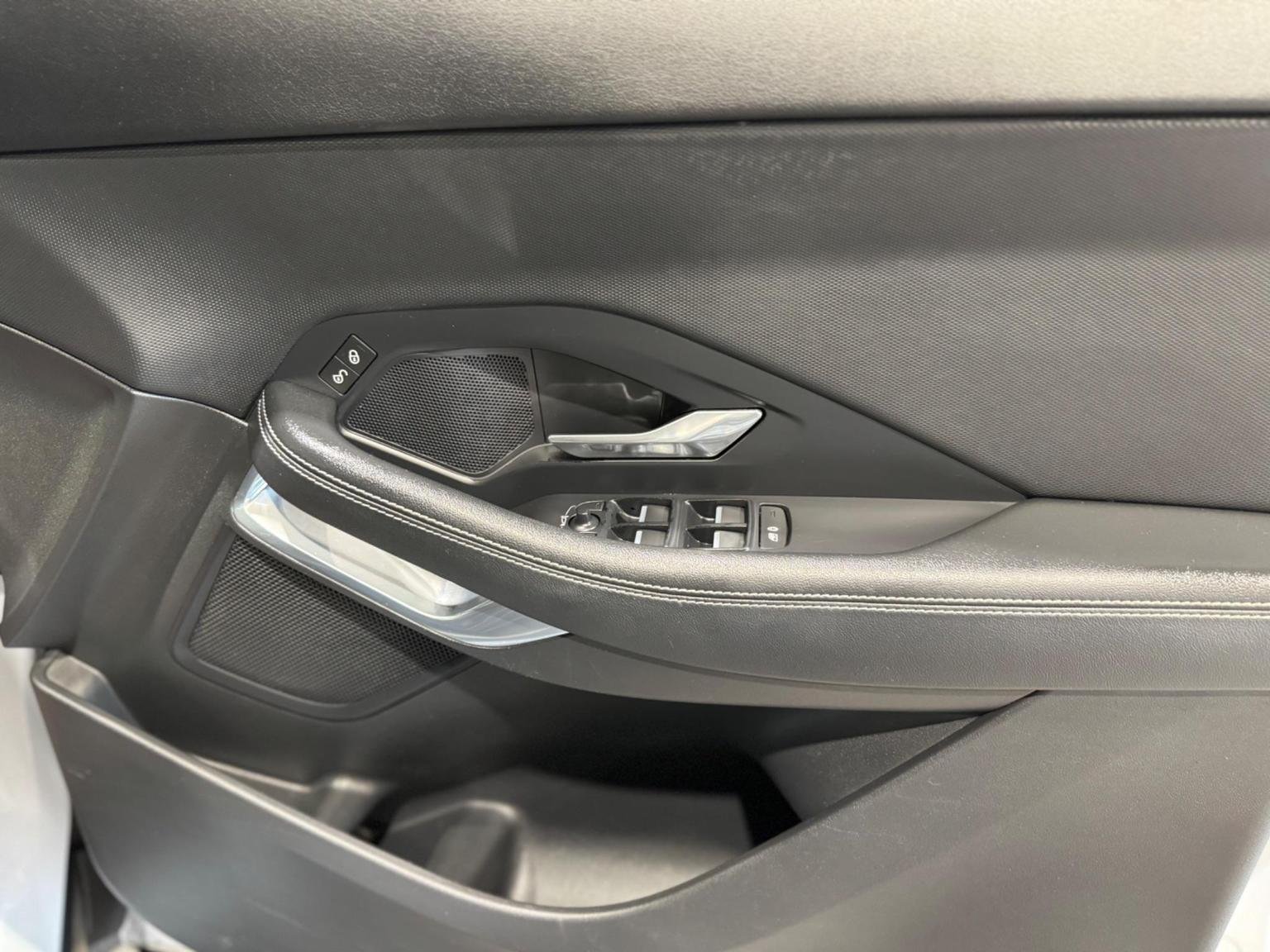 Jaguar E Pace