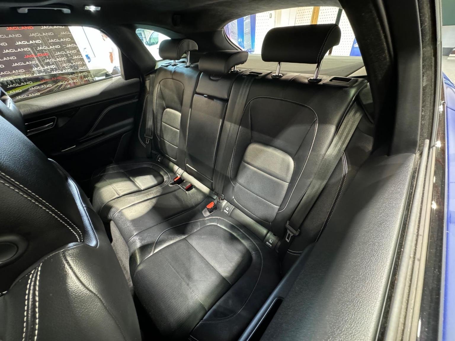 Jaguar F Pace