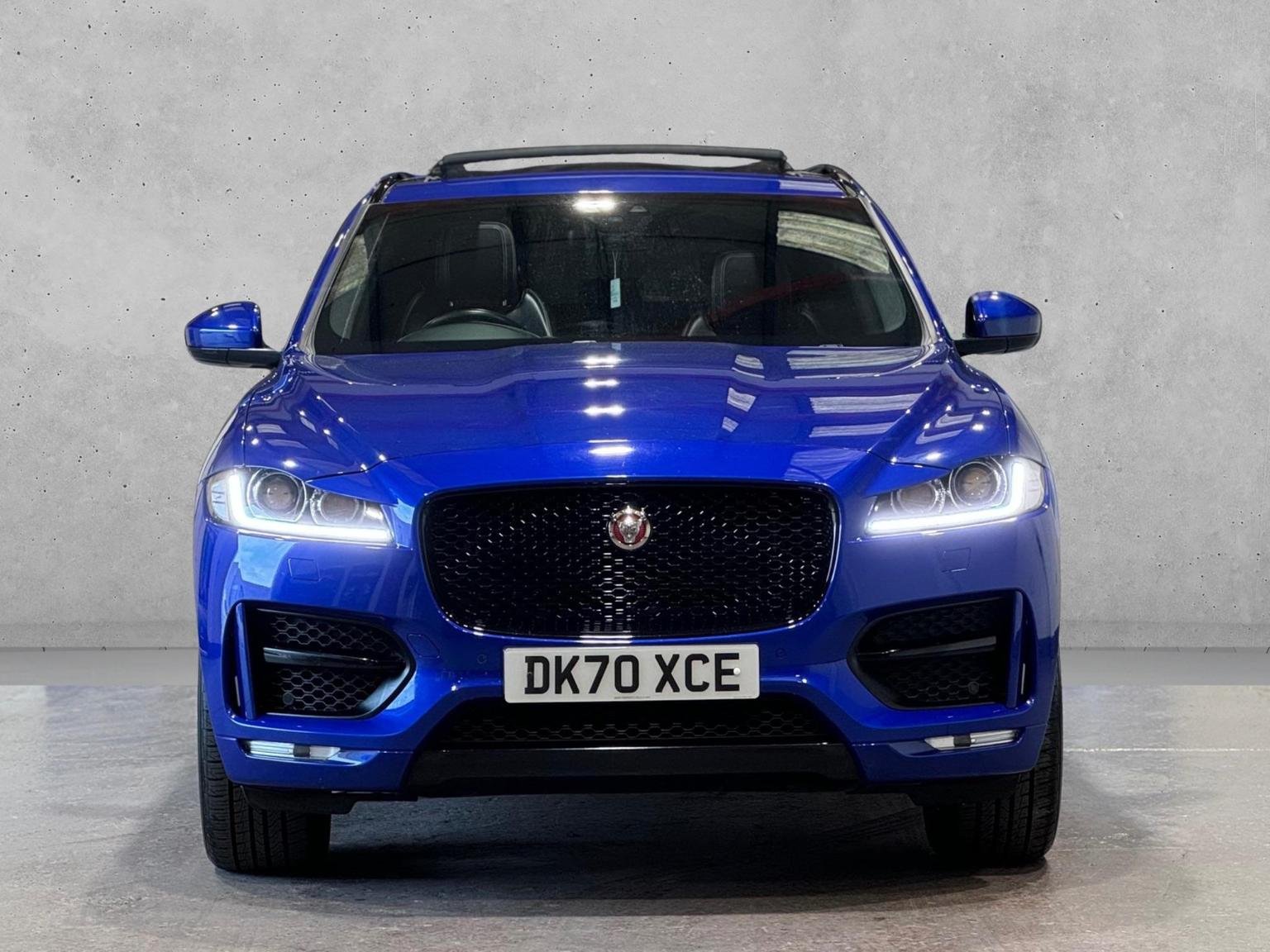 Jaguar F Pace