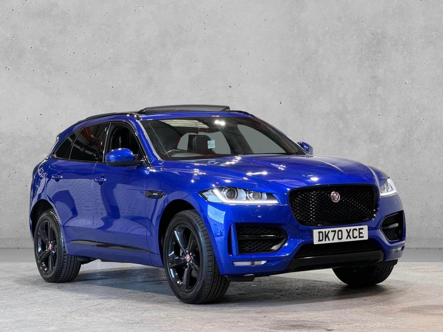 Jaguar F Pace