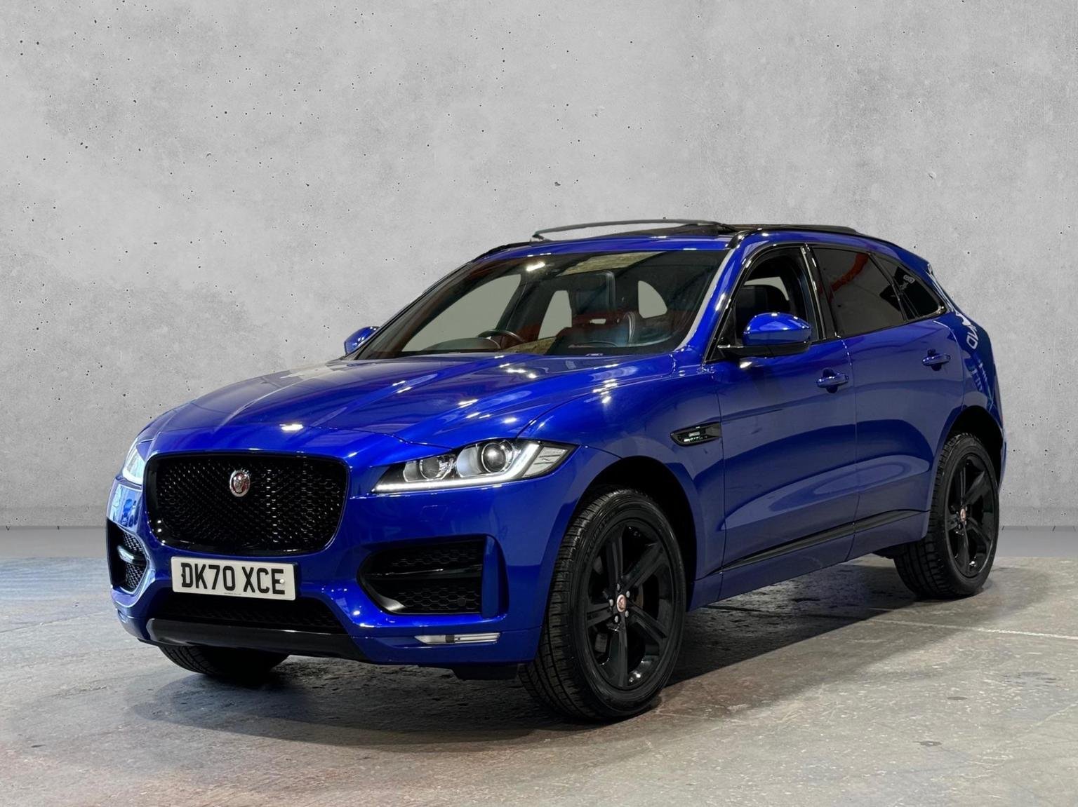 Jaguar F Pace