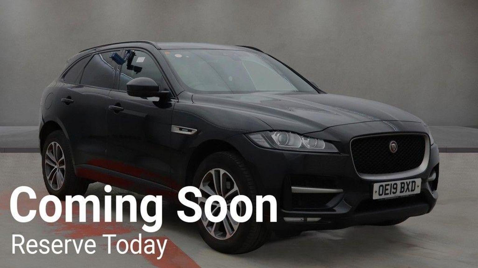 Jaguar F Pace