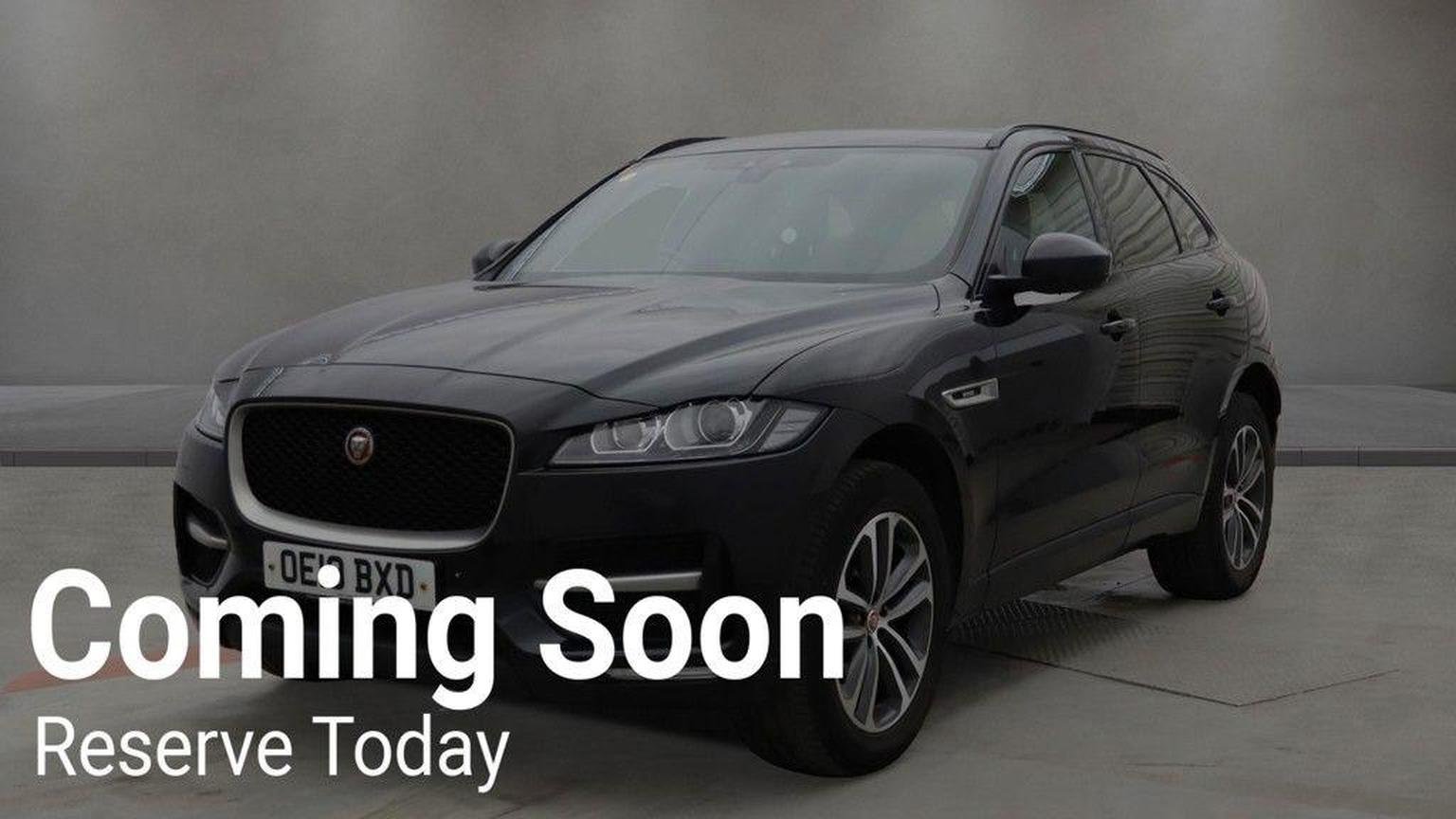 Jaguar F Pace