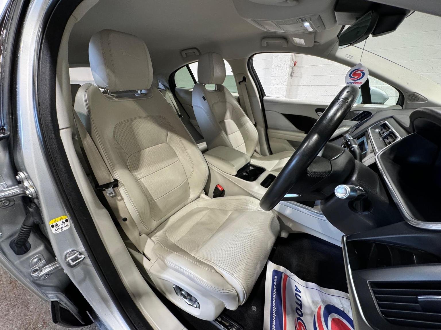 Jaguar I Pace