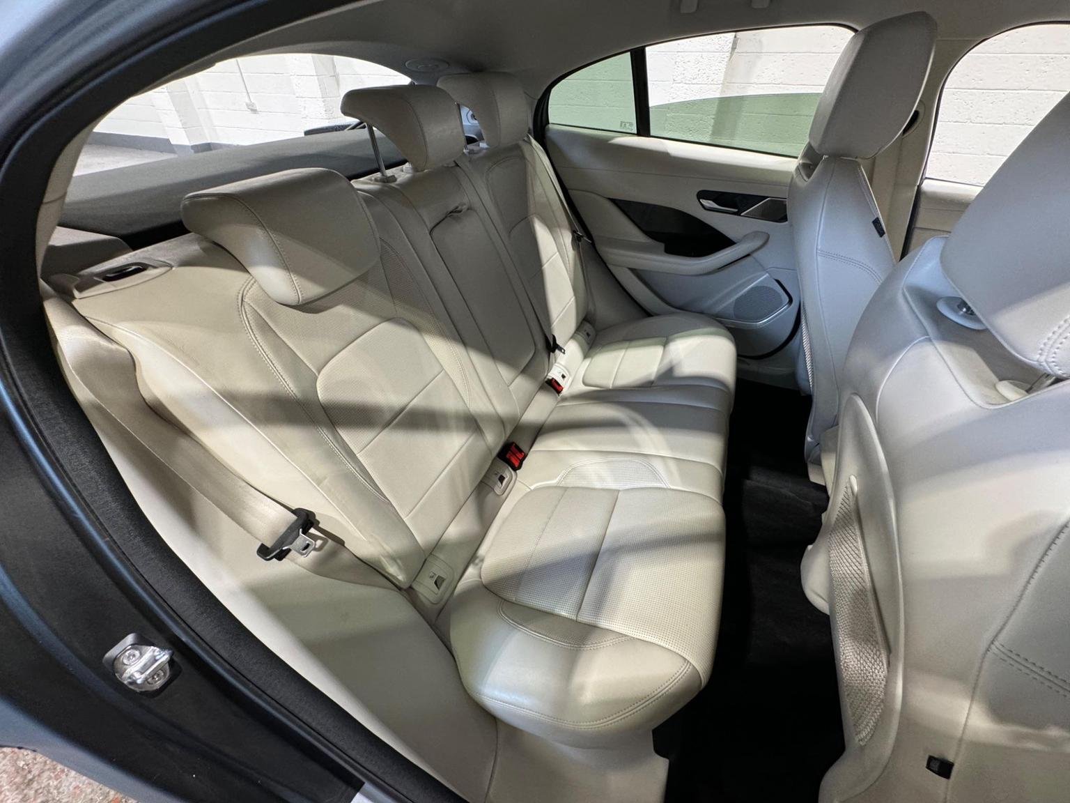 Jaguar I Pace