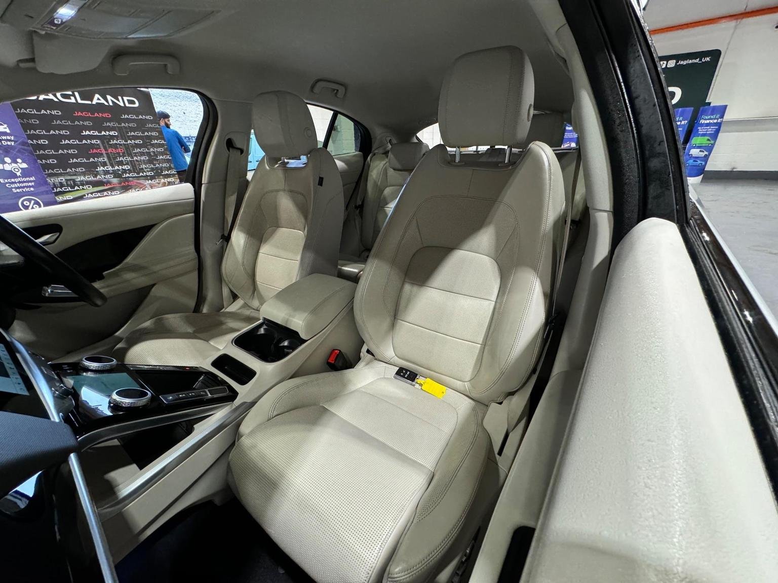 Jaguar I Pace