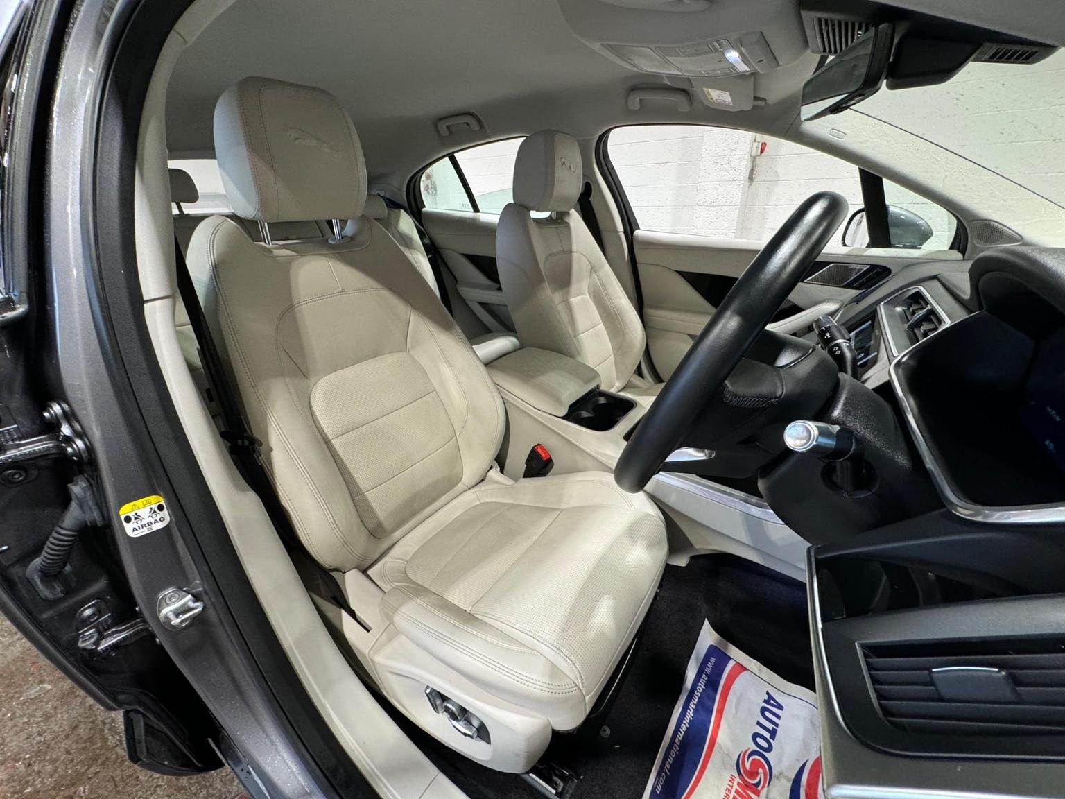 Jaguar I Pace