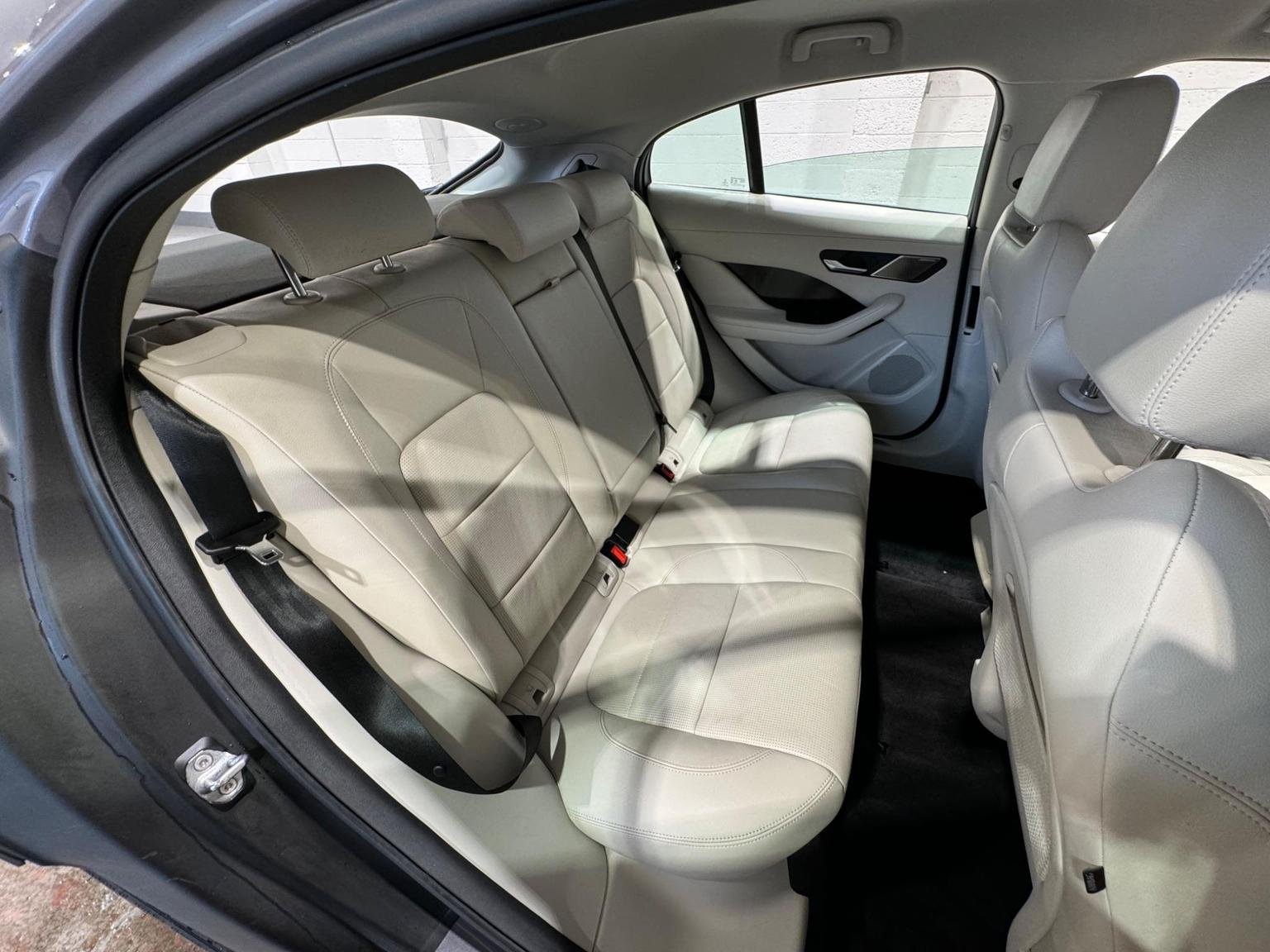 Jaguar I Pace