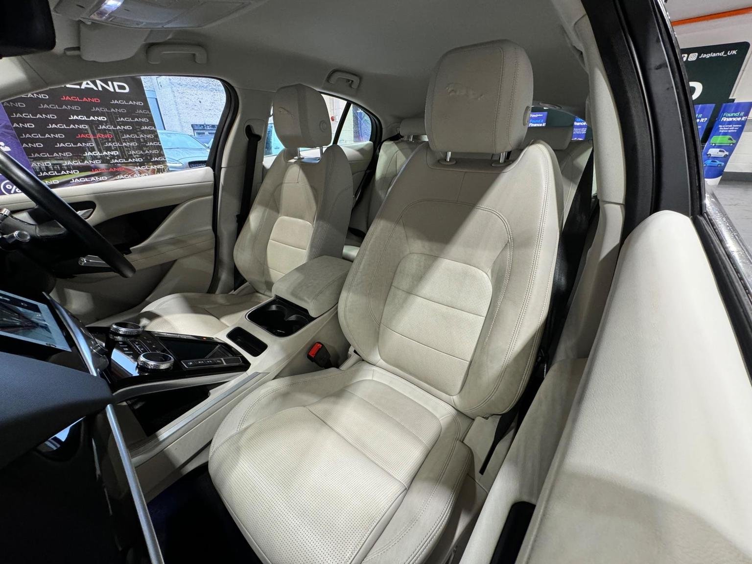 Jaguar I Pace