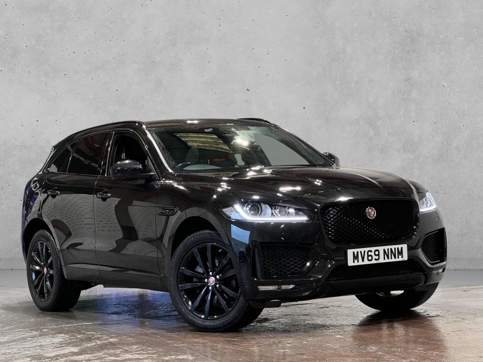 Jaguar F Pace